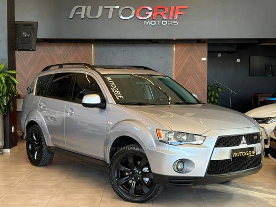 MITSUBISHI OUTLANDER 3.0 GT 4X4 V6 24V GASOLINA 4P AUTOMÁTICO